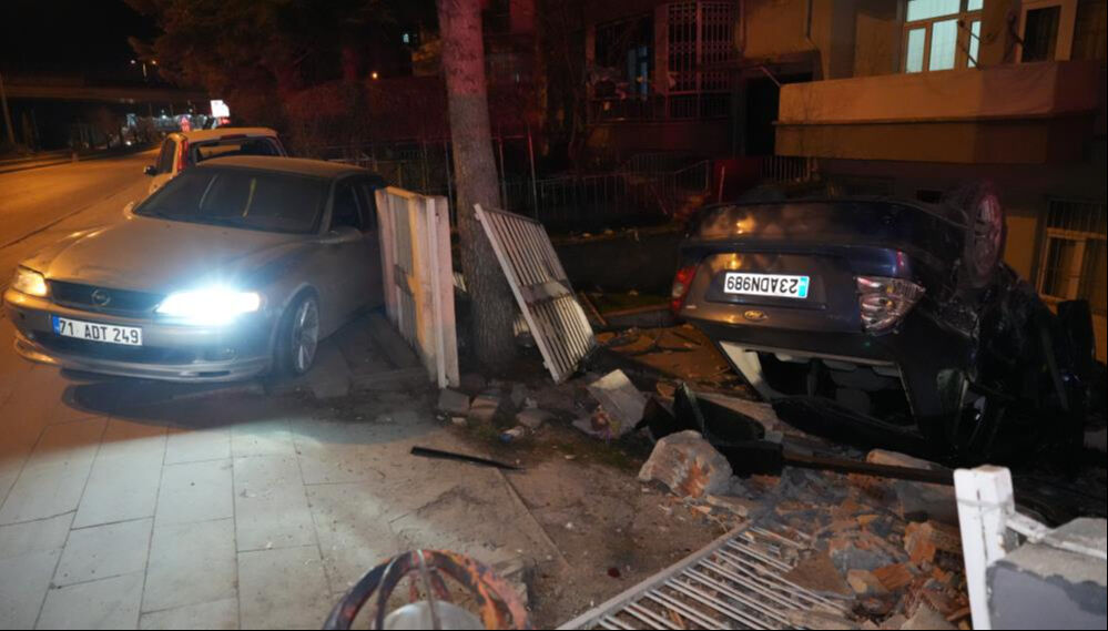 Kırıkkale'de sıcak saatler! İnsanlar deprem oldu sandı, gerçeği görenler şoke oldu Kırıkkale'de sıcak saatler! İnsanlar deprem oldu sandı, gerçeği görenler şoke oldu - 6. Resim