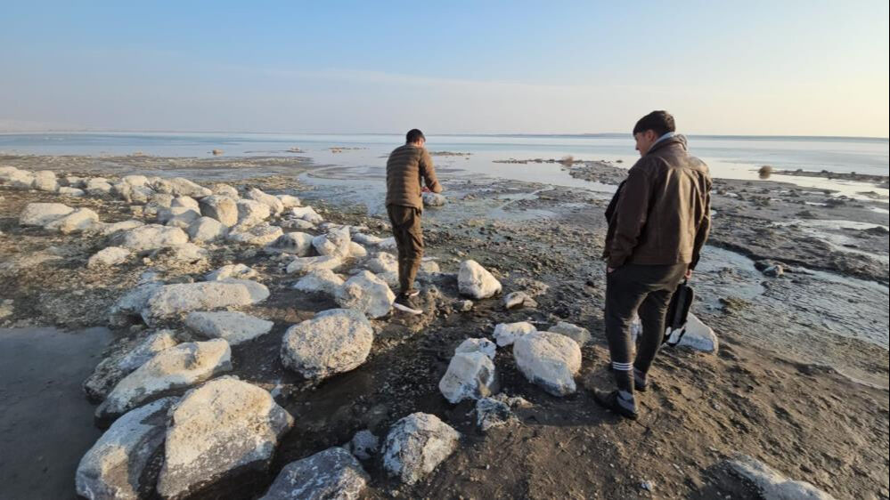 Bitlis'te ürküten manzara! Arin Gölü'ne gidenler fark etti Bitlis'te ürküten manzara! Arin Gölü'ne gidenler fark etti - 2. Resim
