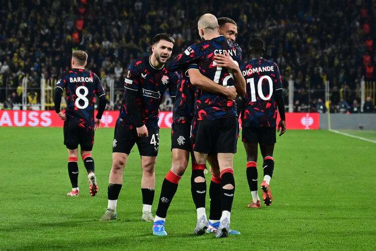 Fenerbahçe nasıl tur atlar? Fenerbahçe'nin çeyrek tura kalma ihtimali - 2. Resim