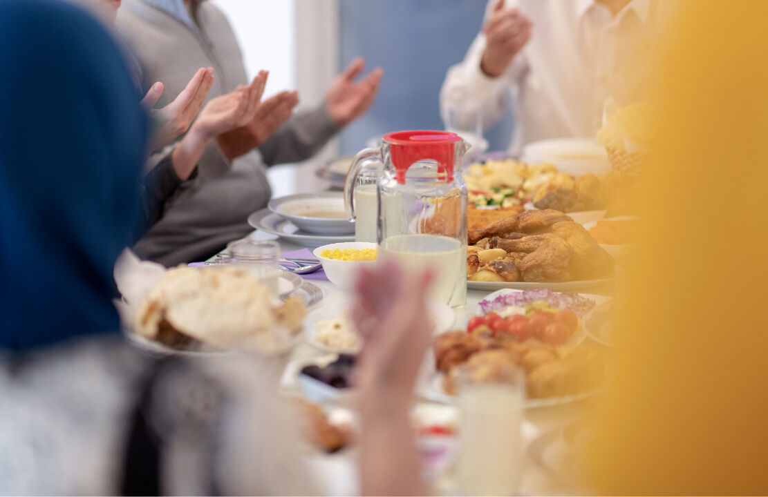 Oruçluya yemek yedirmenin fazileti nedir? Ramazanda iftar vermek ve iftar verdirmenin fazileti Oruçluya yemek yedirmenin fazileti nedir? Ramazanda iftar vermek ve iftar verdirmenin fazileti - 2. Resim