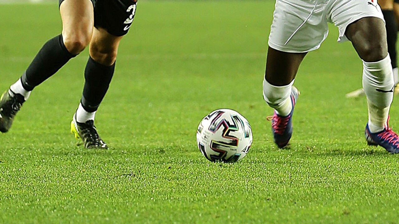 Süper Lig kulüpleri hakkında çarpıcı rapor! Gelirin yüzde 88'i maaşlara gidiyor - 1. Resim