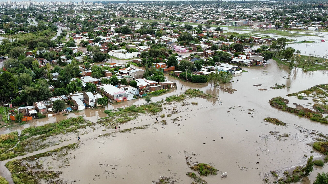 Arjantin felaketi yaşıyor! Sel nedeniyle çok sayıda ölü var - 1. Resim