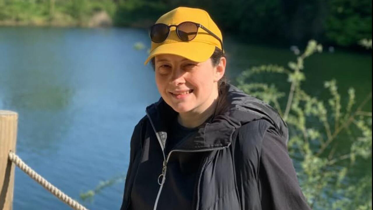 Ece Gürel'in hocasından kafa karıştıran iddia: Cadılık eğitimi alıyordu - 1. Resim