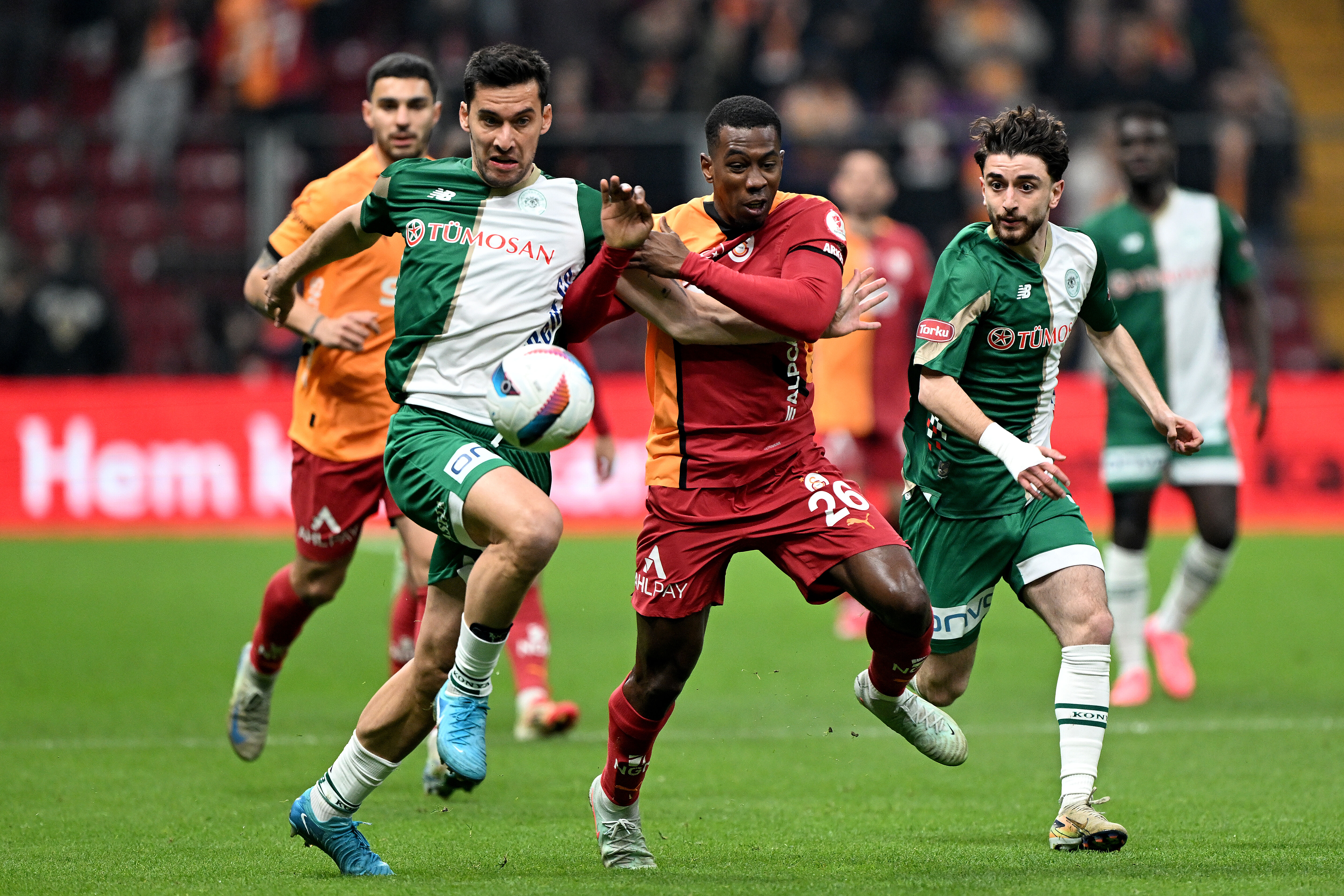 Galatasaray'da Carlos Cuesta yol ayrımında! Monterrey ısrarcı | Türkiye Gazetesi