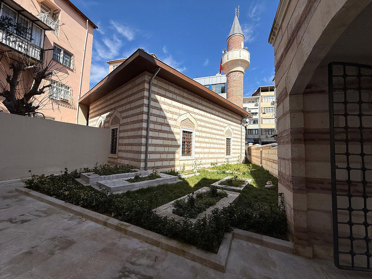 Görenler tanıyamadı! Harabe haldeki tarihi 'Bakkalzade Mescidi' ziyaretçileri şaşırttı - 5. Resim