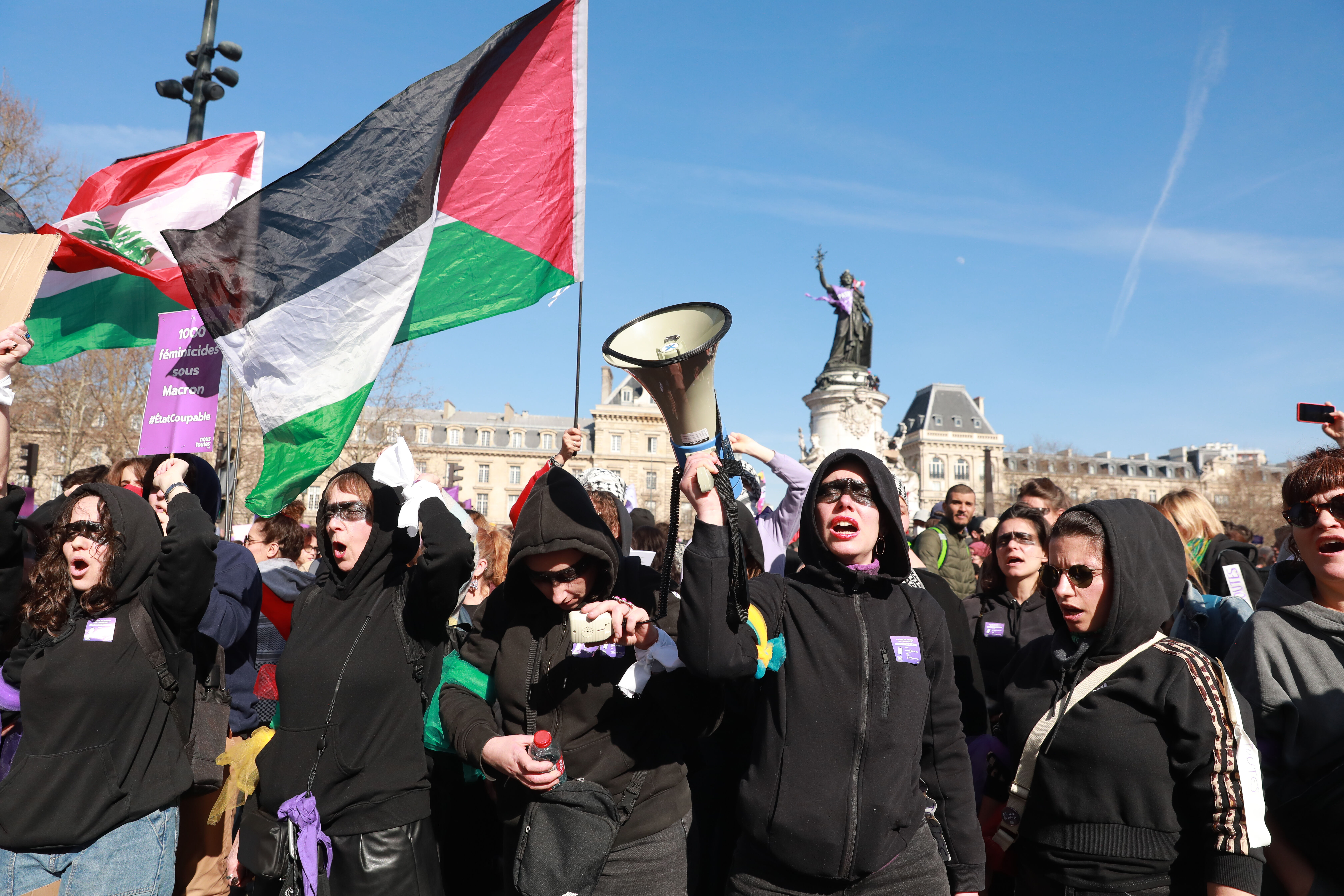 Paris sokakları karıştı! Fransız polisinden 8 Mart'ta coplu müdahale - 1. Resim