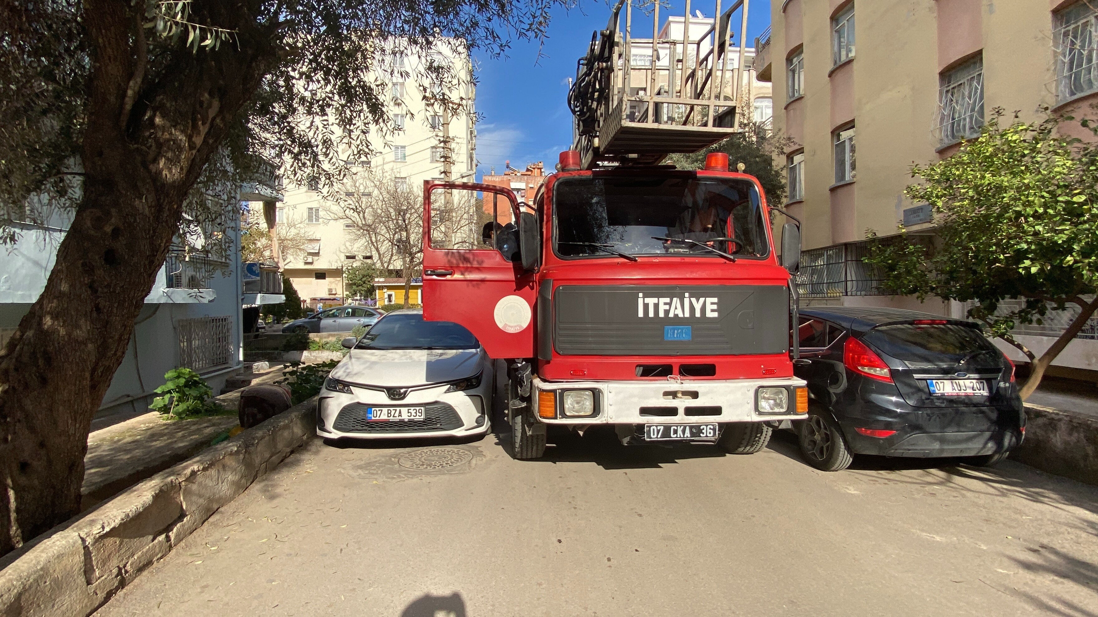 75 yaşındaki adam onlarca kişiyi ayaklandırdı, gerçek ise şoke etti - 1. Resim