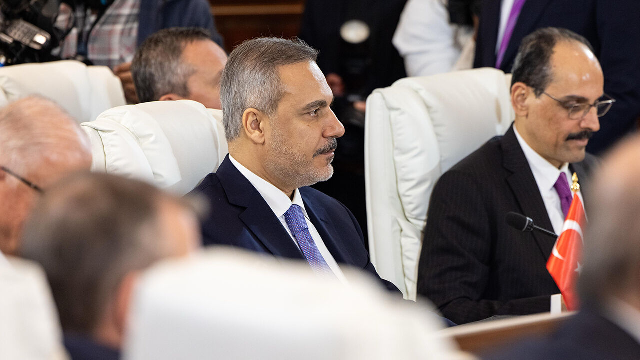 Bakan Fidan'dan bölge ülkelerine tarihi çağrı: Suriye'yi provokasyonla rayından çıkarmak istiyorlar Bakan Fidan'dan bölge ülkelerine tarihi çağrı: Suriye'yi provokasyonla rayından çıkarmak istiyorlar - 2. Resim