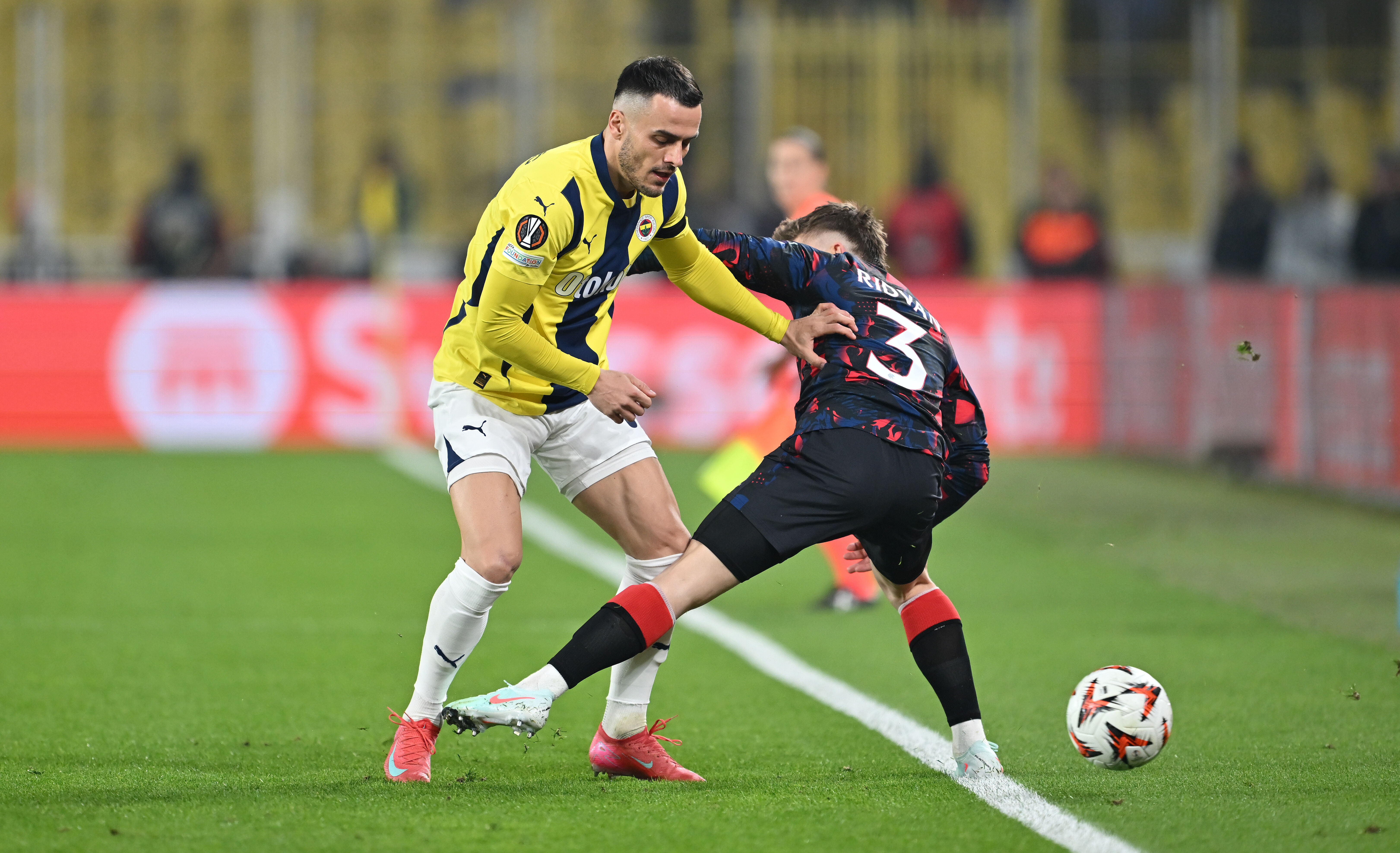 Fenerbahçe, Filip Kostic transferinde mutlu sona yakın! Fenerbahçe Kostic için kararını verdi! Bonservis belli oldu - 1. Resim