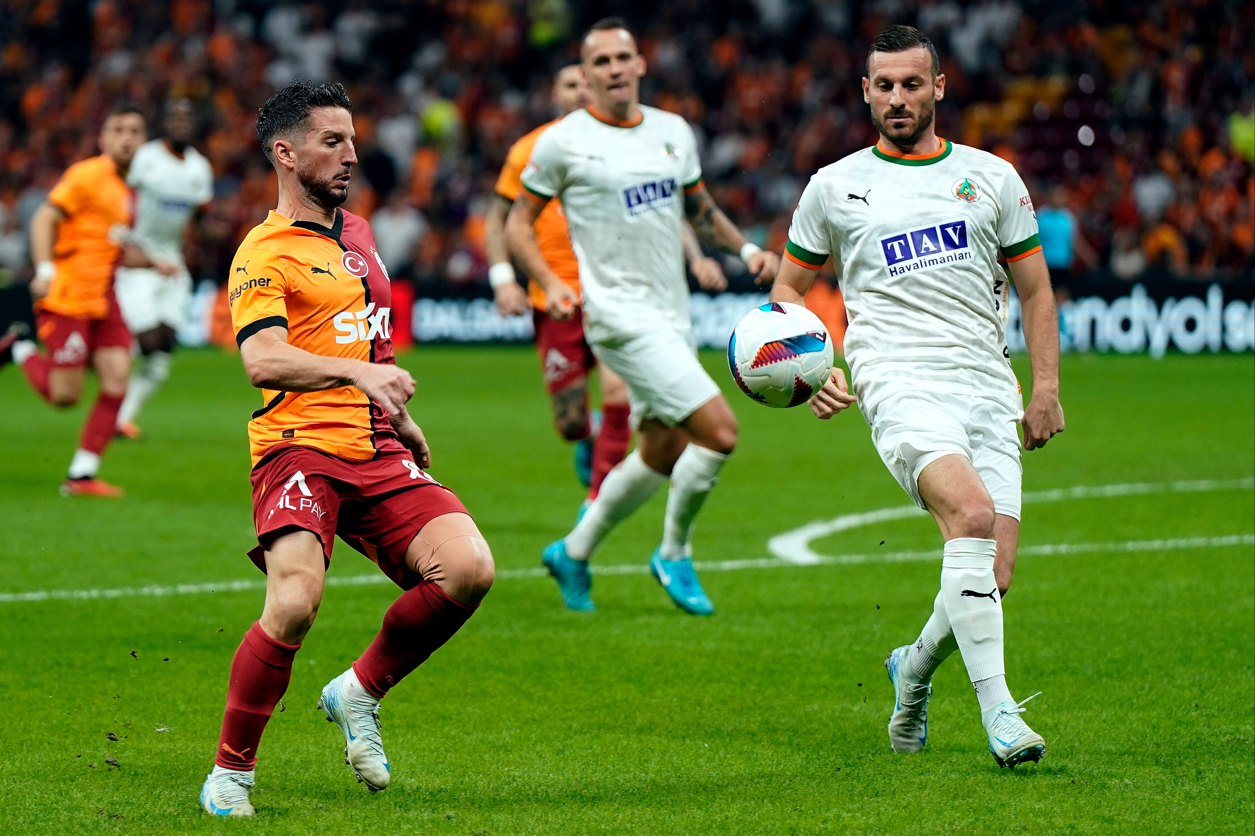 Galatasaray Alanyaspor deplasmanında! İşte muhtemel 11'ler Galatasaray Alanyaspor deplasmanında! İşte muhtemel 11'ler - 1. Resim