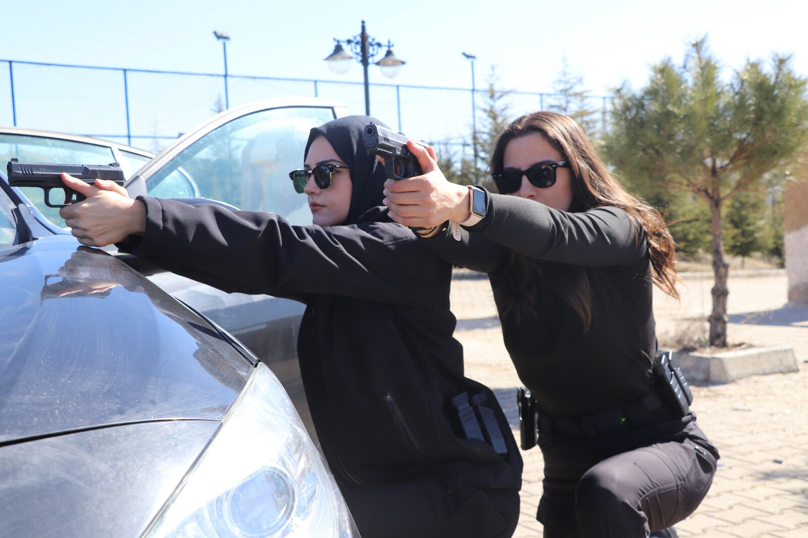 Kadınlar her yerde! Türk Emniyeti’nin VIP korumaları Kadınlar her yerde! Türk Emniyeti’nin VIP korumaları - 1. Resim