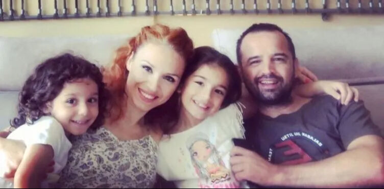 Şebnem Paker 28 yıl sonra ortaya çıktı! Hem son hali hem de yaptığı iş şaşırttı Şebnem Paker 28 yıl sonra ortaya çıktı! Hem son hali hem de yaptığı iş şaşırttı - 5. Resim