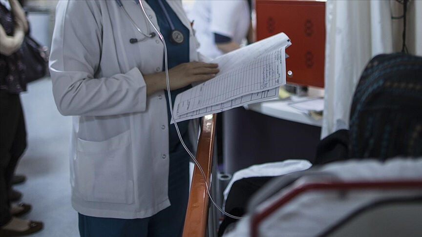14 Mart doktorlar çalışıyor mu, hastaneler açık mı? Tıp Bayramı'nda iş bırakma eylemi - 1. Resim