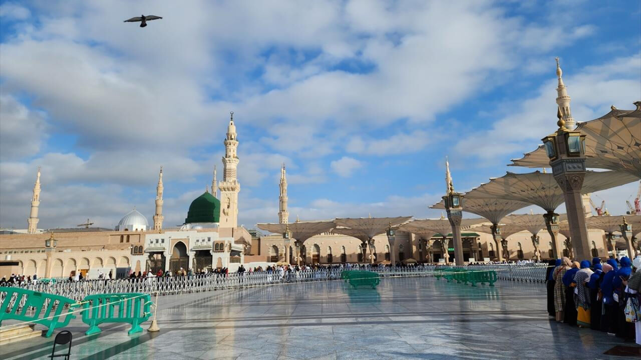 Kabe nerede, nasıl gidilir? İlk kıble neresi? Mescid-i Nebi hakkındaki bilgiler merak ediliyor - 4. Resim