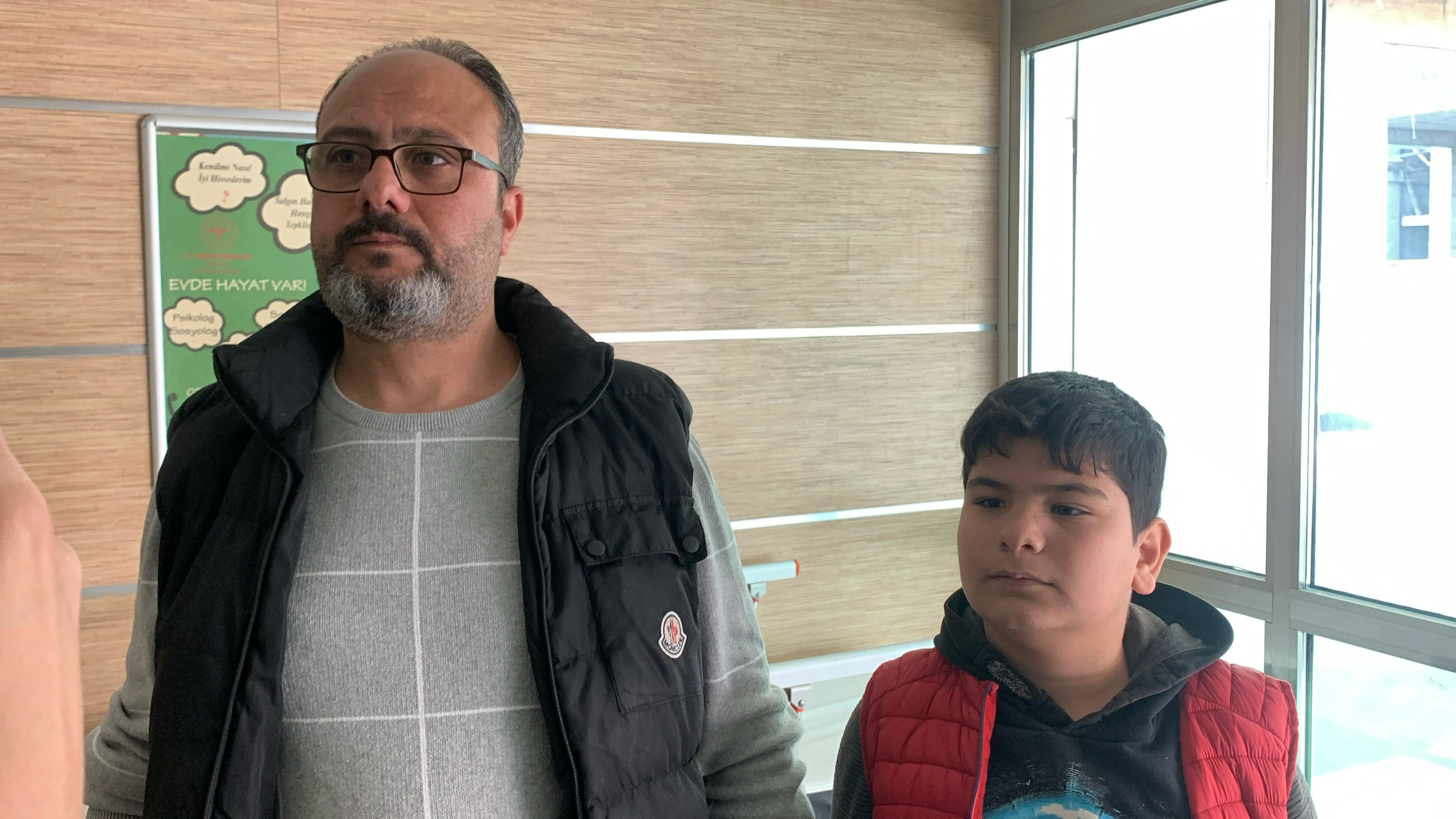 Konya'da bir başıboş köpek saldırısı daha! Oğlunu kurtarmak isterken yaralandı - 1. Resim