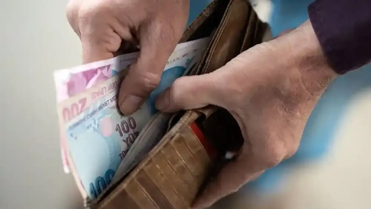 Memur bayram ikramiyesi alır mı? Emekli bayram ikramiyesi ödeme tarihi ile gündeme geldi! Memur bayram ikramiyesi alır mı? Emekli bayram ikramiyesi ödeme tarihi ile gündeme geldi! - 1. Resim