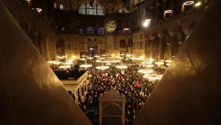 Oruç ne zaman bitiyor, bayram hangi gün başlayacak? 2025 Ramazan Bayramı ve son oruç tarihi - 1. Resim