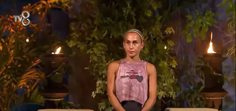 Survivor'da şaşırtan anlar! Çantasını alıp gitti: Apar topar acil durum konseyi toplandı... - 2. Resim