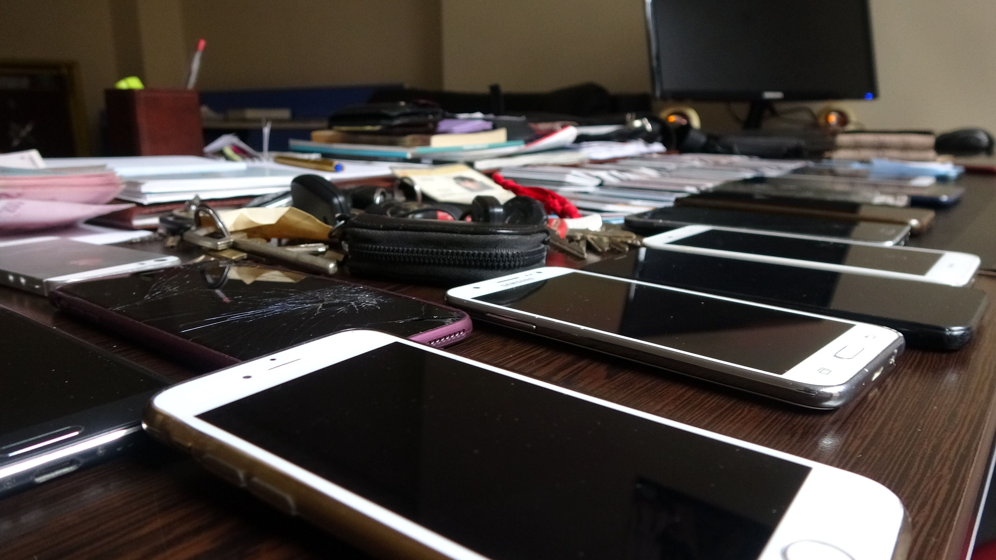 Aralarında neler var neler! Unutulan eşyalar sahiplerini bekliyor - 1. Resim