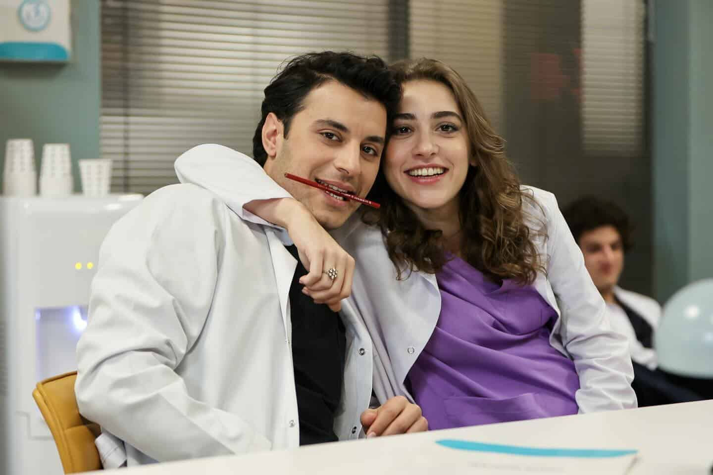 Devrim Kabacaoğlu kimdir? Bahar'ın Uğur'u Devrim Kabacaoğlu diziden ayrılıyor mu? - 3. Resim