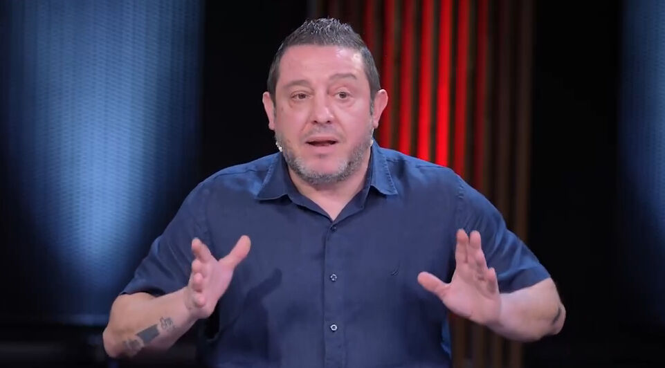 Nihat Kahveci'den hakem Zorbay Küçük'e sert sözler!  Nihat Kahveci'den hakem Zorbay Küçük'e sert sözler!