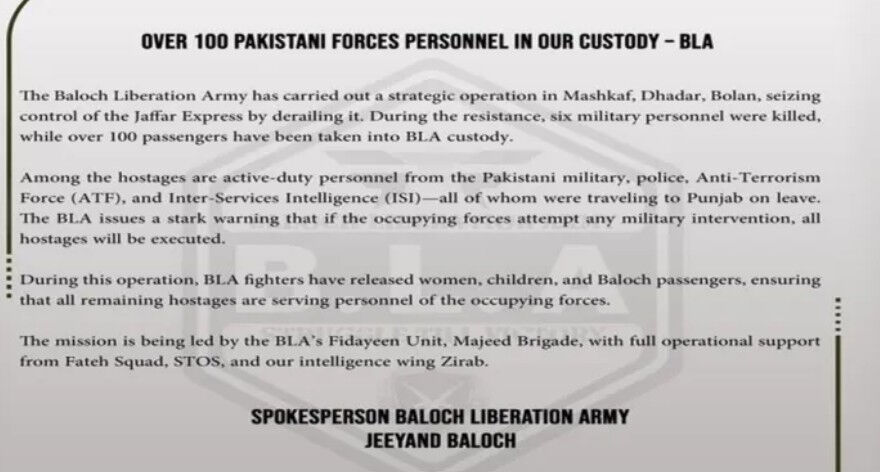 Pakistan’da terör alarmı! Trende 400'den fazla yolcu rehin alındı Pakistan’da terör alarmı! Trende 400'den fazla yolcu rehin alındı - 1. Resim