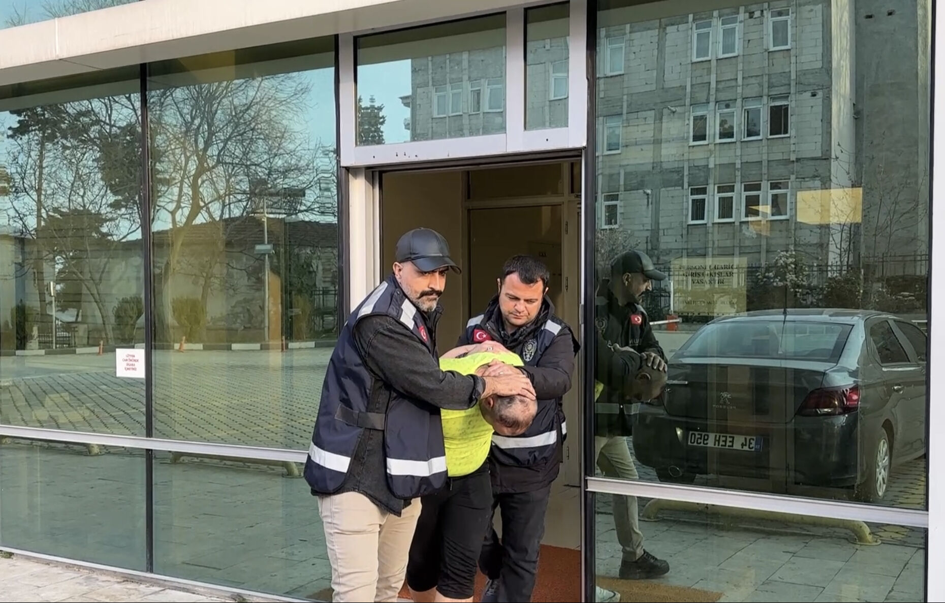 Samsun'da dehşet: Kayıp adamın cesedi bodrumdan çıktı Samsun'da dehşet: Kayıp adamın cesedi bodrumdan çıktı - 1. Resim