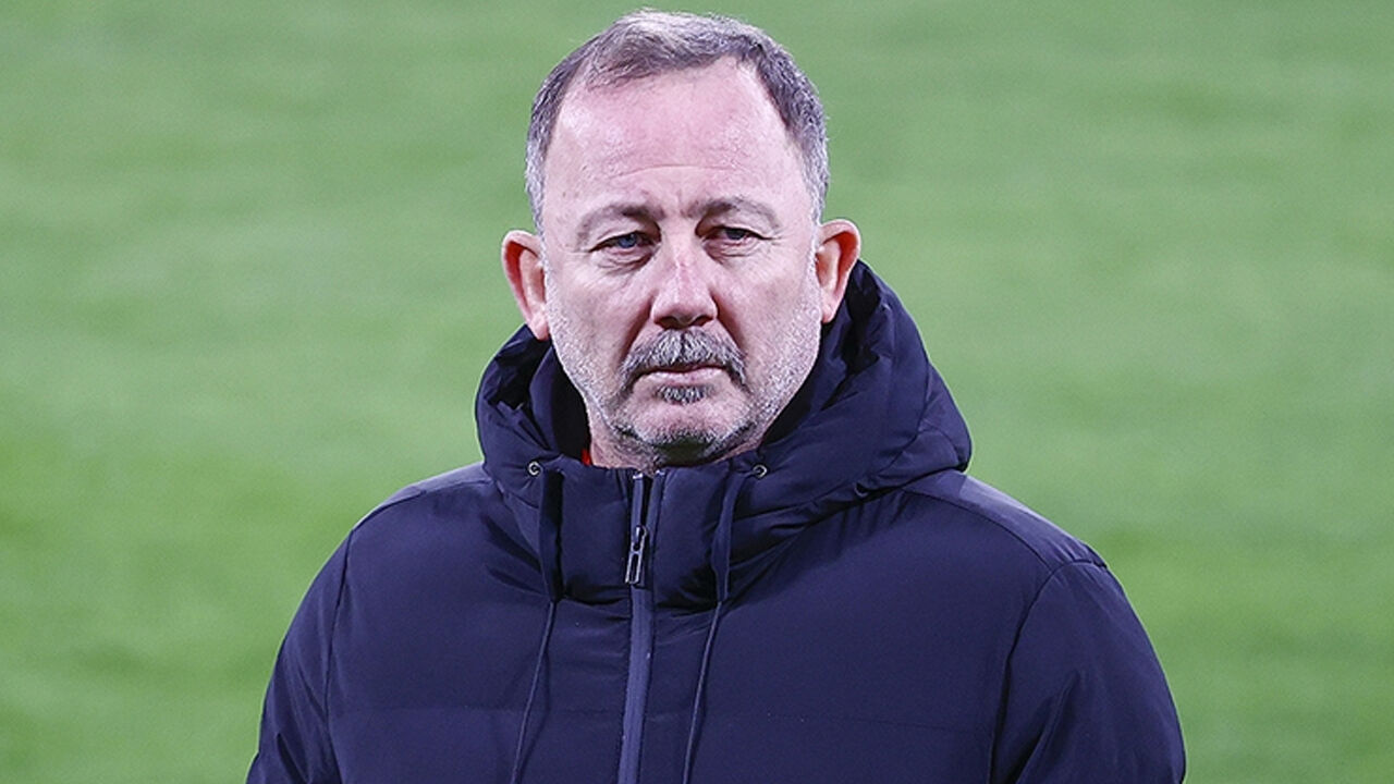 Sergen Yalçın'dan TFF'ye çok net mesaj: Mecbursun, önünü açtın... Sergen Yalçın'dan TFF'ye çok net mesaj: Mecbursun, önünü açtın... - 1. Resim