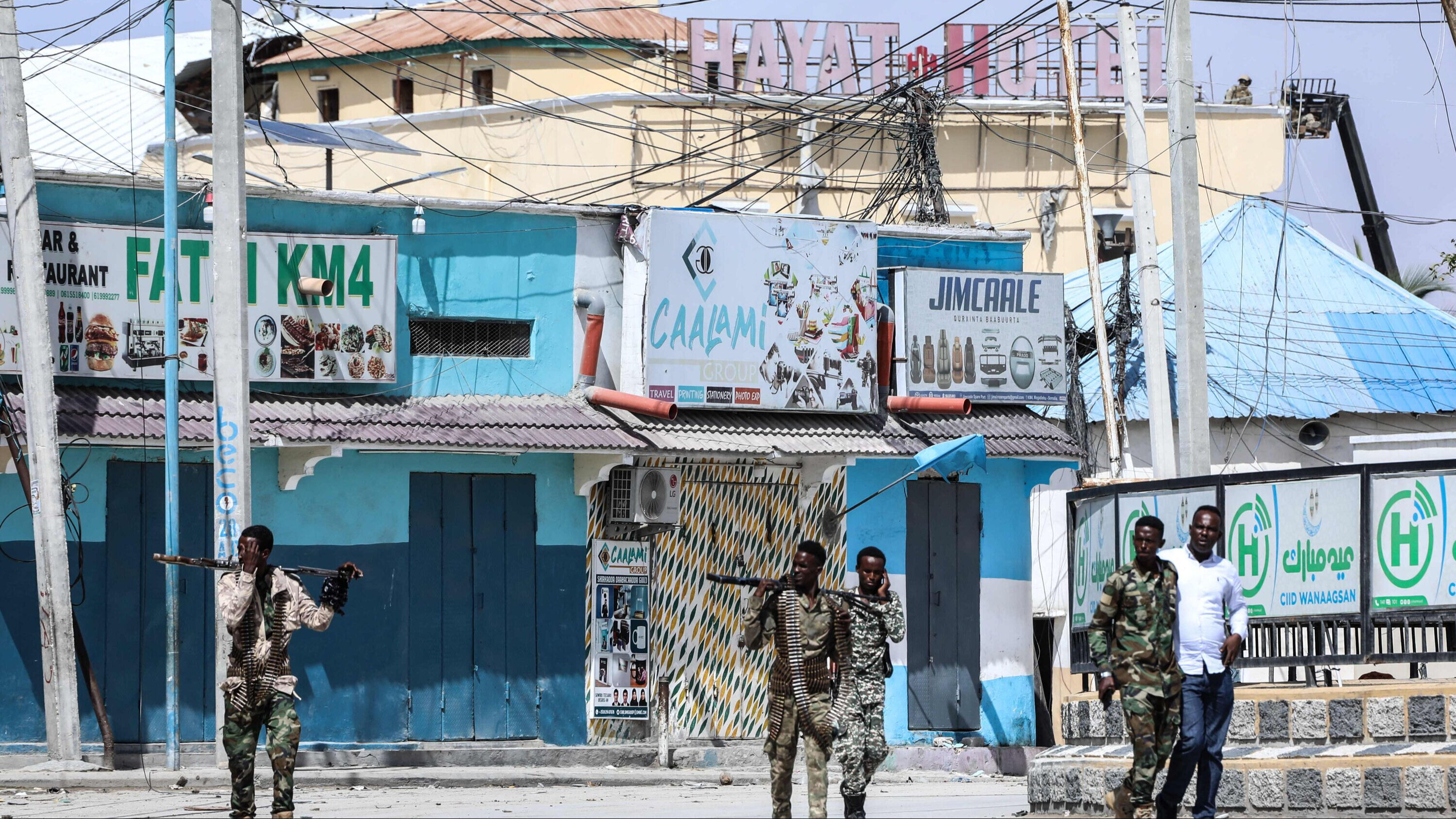 Somali’de kanlı saldırı! El Şebab militanları oteli bastı, Çok sayıda ölü var - 1. Resim