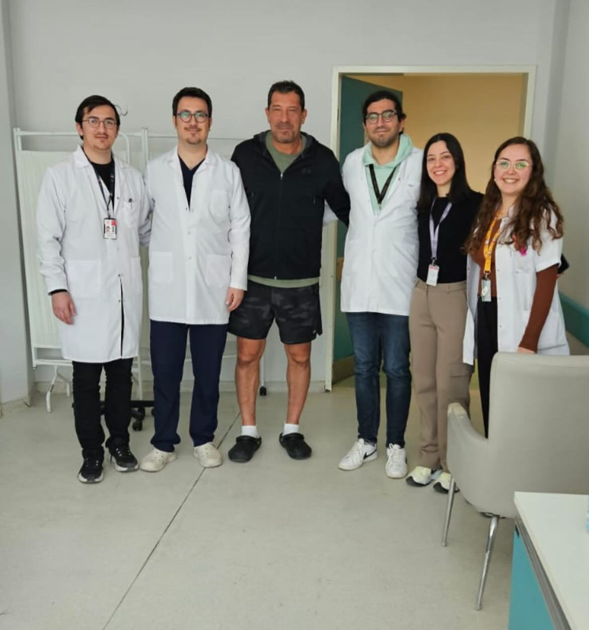 Ufuk Sarıca'dan üzen haber! Beynine pıhtı attı, ilk açıklama geldi - 1. Resim