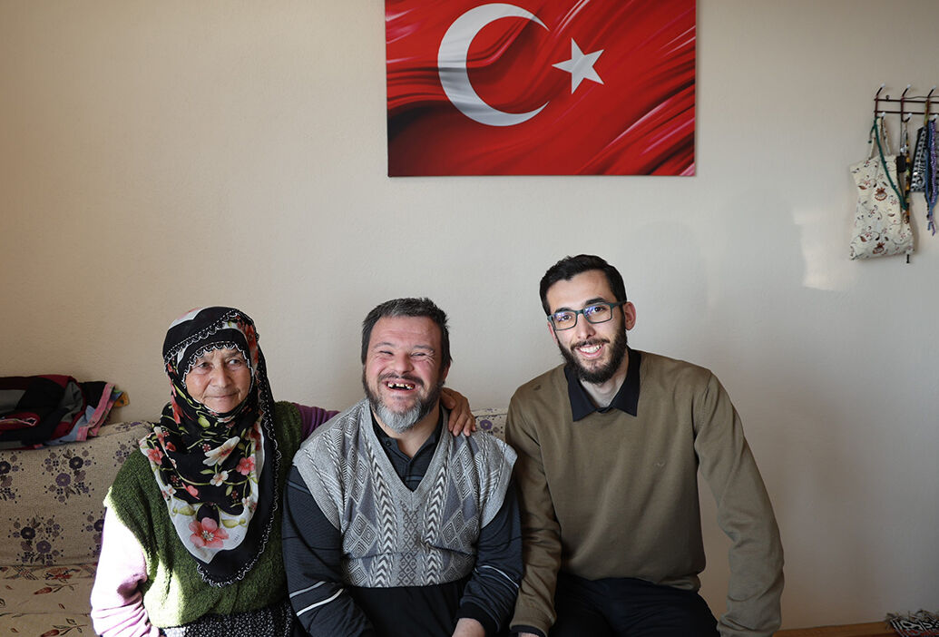 Atandığı köyü ihya etti! Lavabo bahanesiyle tadilata başlayan imam bütün evi yeniledi Atandığı köyü ihya etti! Lavabo bahanesiyle tadilata başladı, bütün evi yeniledi - 1. Resim