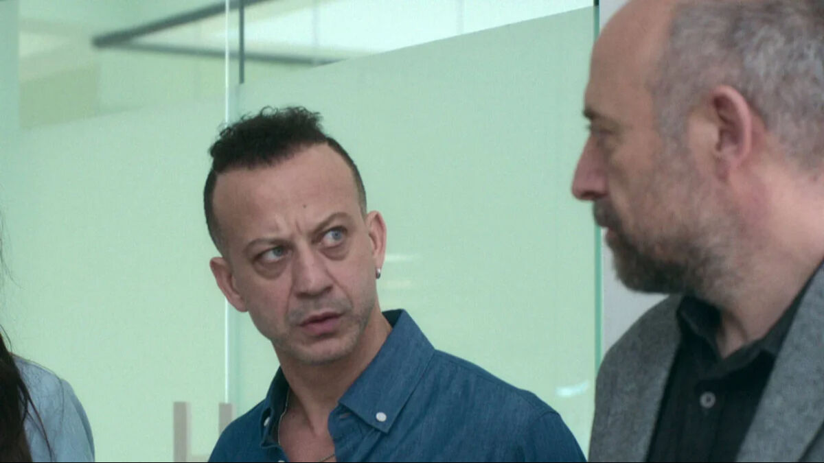 Ayşe Barım soruşturmasında yeni gelişme! Halit Ergenç ile Rıza Kocaoğlu hakkında iddianame düzenlendi: 4 yıla kadar hapis istemi Ayşe Barım soruşturmasında yeni gelişme! Halit Ergenç ile Rıza Kocaoğlu hakkında iddianame düzenlendi: 4 yıla kadar hapis istemi - 1. Resim