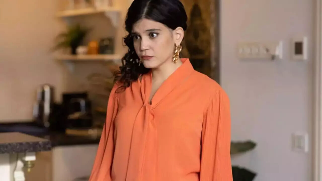 Feyza Civelek'ten üzen haber! Sevenlerinden dua isteyerek duyurdu - 2. Resim