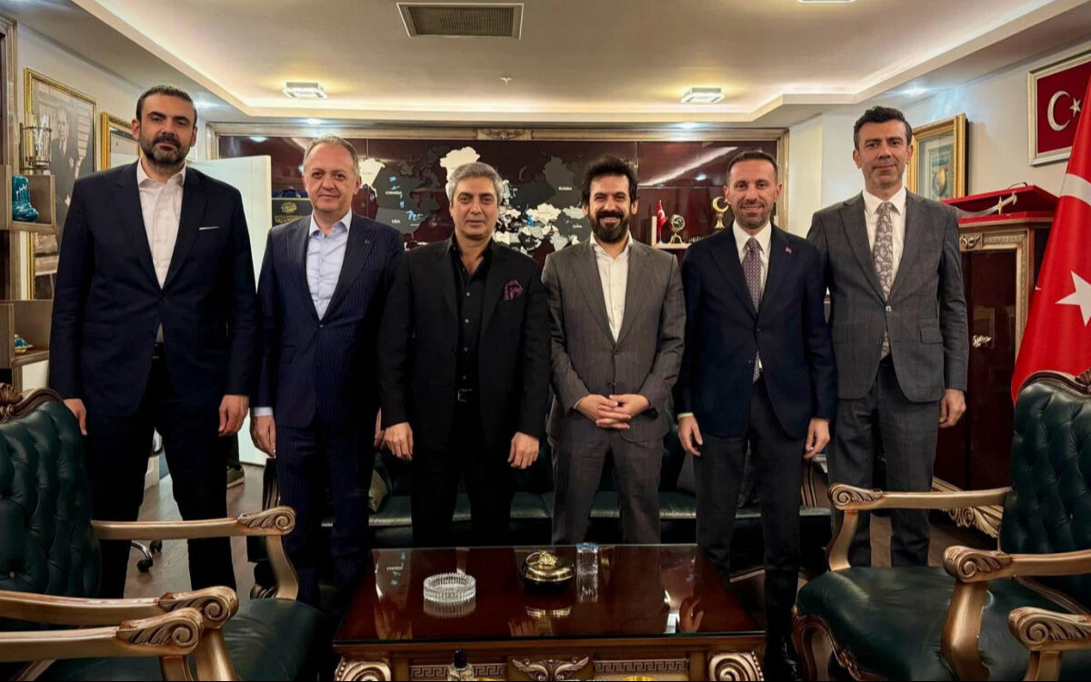 Kurtlar Vadisi'nin ünlü oyuncusu Necati Şaşmaz, Bakan yardımcısıyla görüştü! Son hali dikkat çekti Kurtlar Vadisi'nin ünlü oyuncusu Necati Şaşmaz, Bakan yardımcısıyla görüştü! Son hali dikkat çekti - 3. Resim