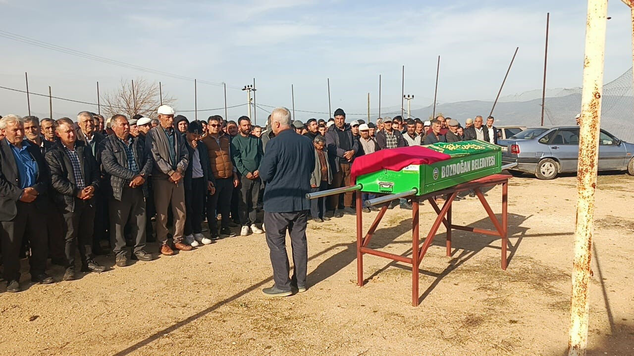 TikTok fenomeni Meltem Menteşeli cinayetinde 4 gözaltı kararı! TikTok fenomeni Meltem Menteşeli cinayetinde 4 gözaltı kararı! - 1. Resim