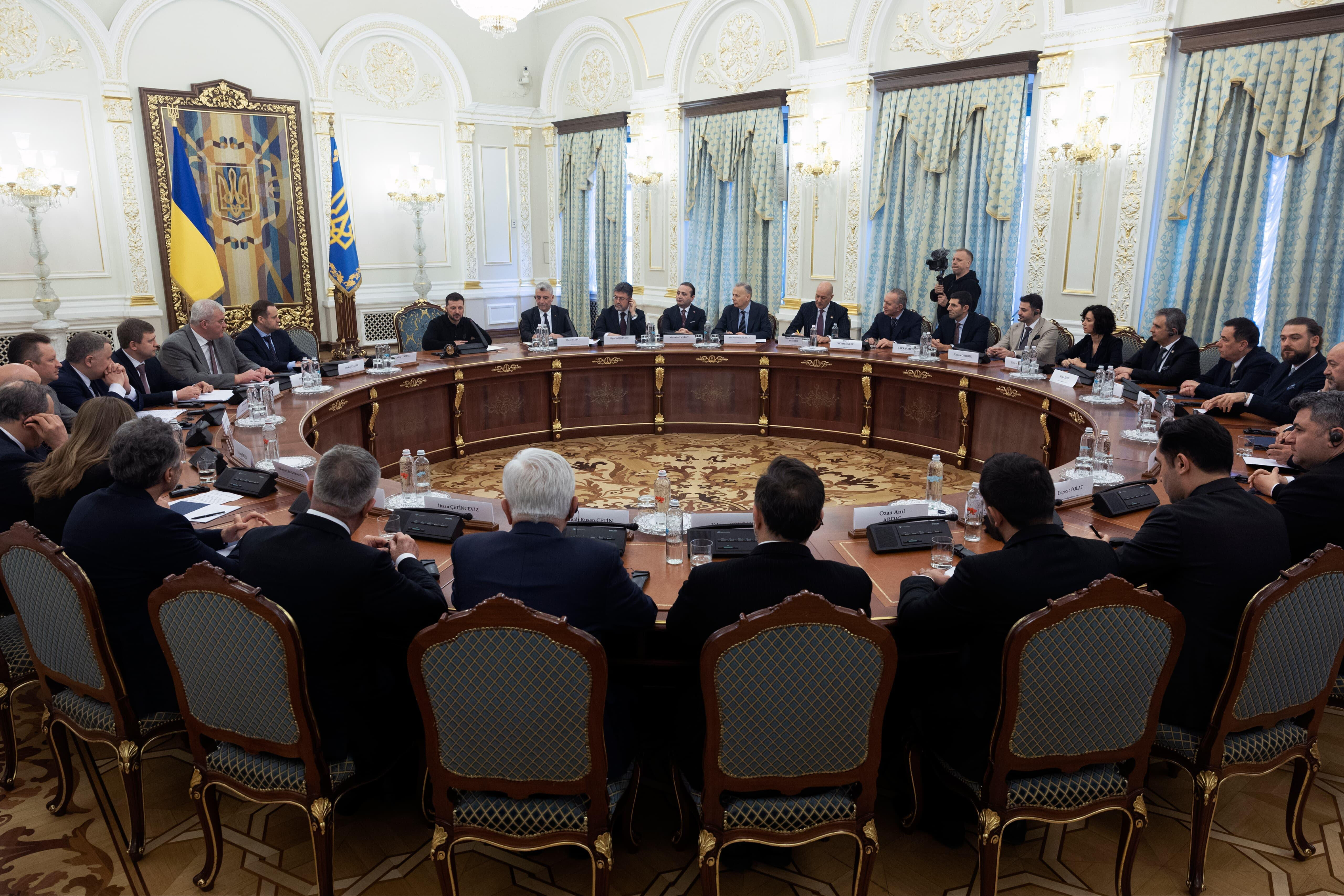 Bakanlar Bolar ve Yumaklı Kiev'de! Zelenskiy ile üst düzey görüşme - 1. Resim