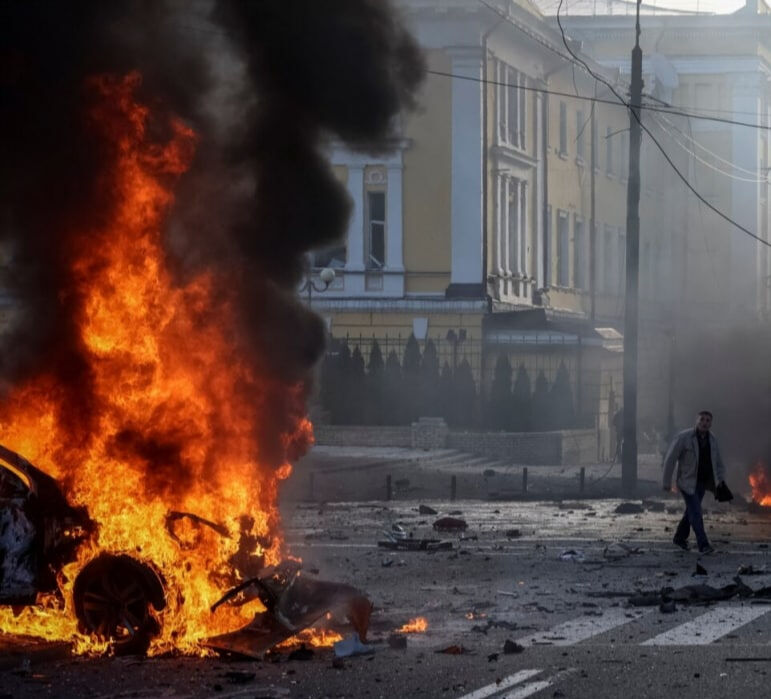 Felaketin adı Suca! Rus saldırıları şehri yerle bir etti - 1. Resim