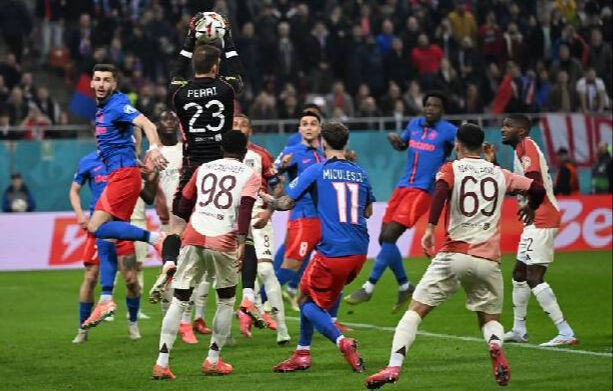 Lyon - FCSB maçı hangi kanalda, şifresiz mi, nerede izlenir? UEFA Avrupa Ligi son 16 turu rövanş maçı bu akşam! - 1. Resim