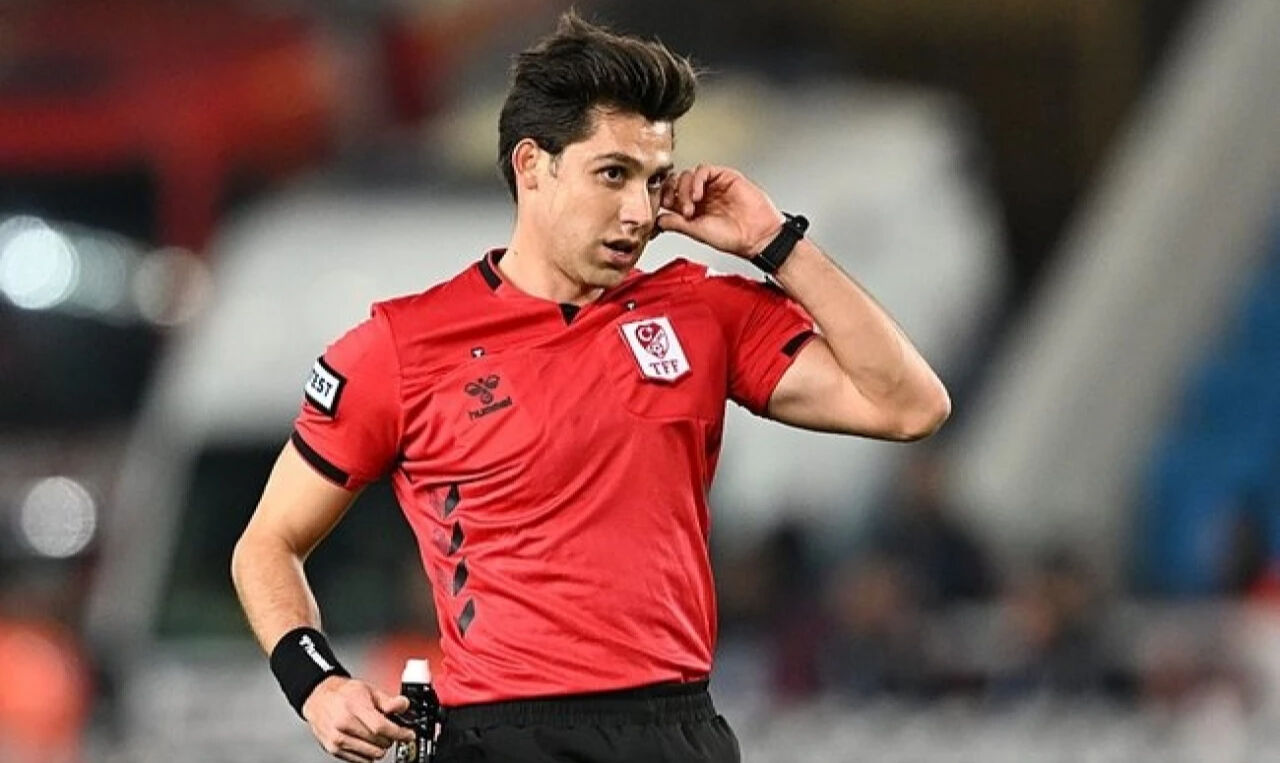 Mehmet Türkmen istatistikleri nasıl, hangi maçları yönetti? Başakşehir - Trabzonspor maçı hakemi Mehmet Türkmen oldu! Mehmet Türkmen istatistikleri nasıl, hangi maçları yönetti? Başakşehir - Trabzonspor maçı hakemi Mehmet Türkmen oldu! - 3. Resim