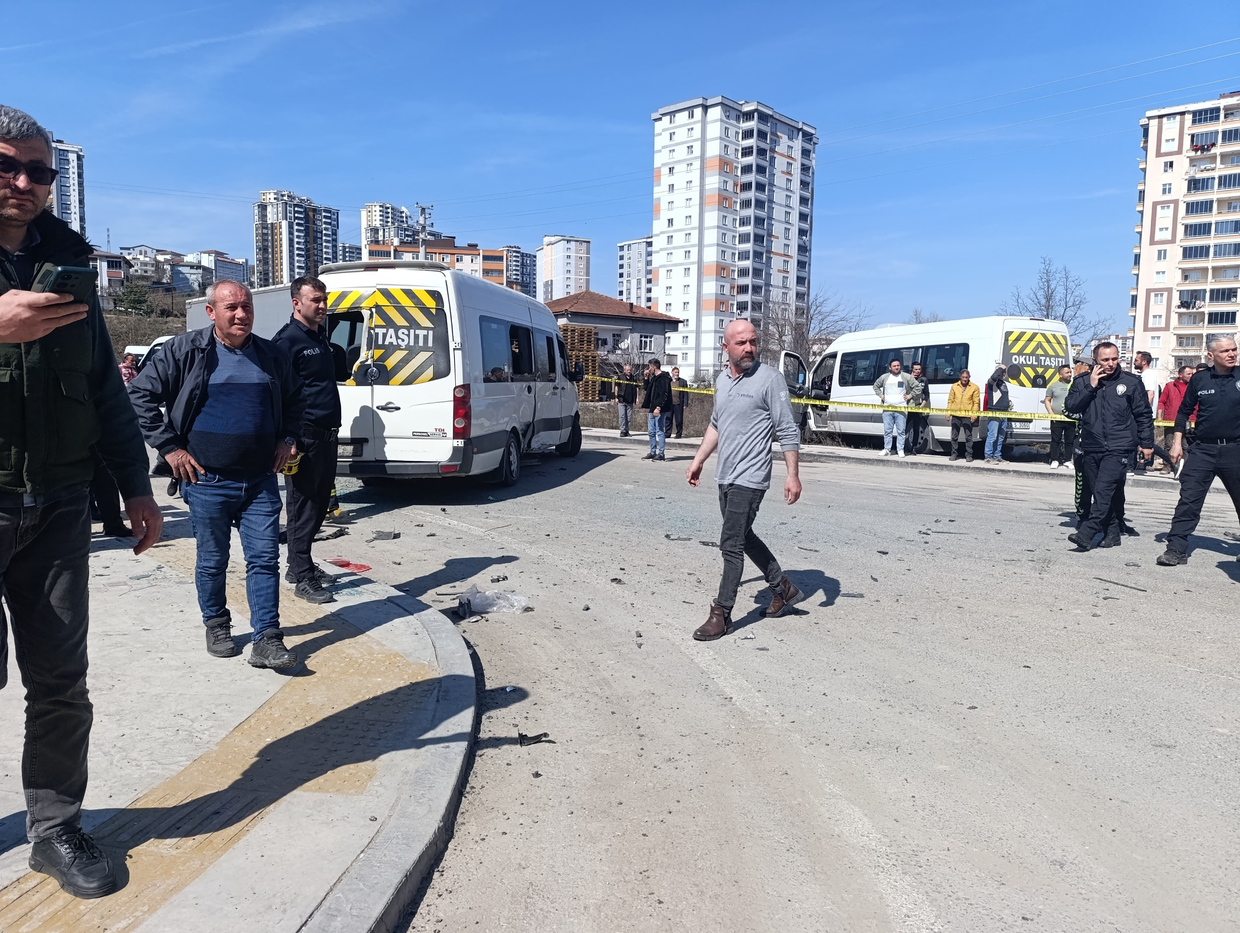 Ordu'da feci kaza! Öğrenci servisi ile ticari araç çarpıştı: Çok sayıda yaralı var - 1. Resim