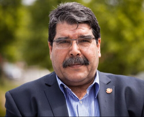PYD Başkanlık Konseyi Üyesi Salih Müslim gazetemize konuştu: ABD'nin talimatı ile anlaşmadık, özerklik talebimiz yok PYD Başkanlık Konseyi Üyesi Salih Müslüm gazetemize konuştu: ABD'nin talimatı ile anlaşmadık, özerklik talebimiz yok - 1. Resim