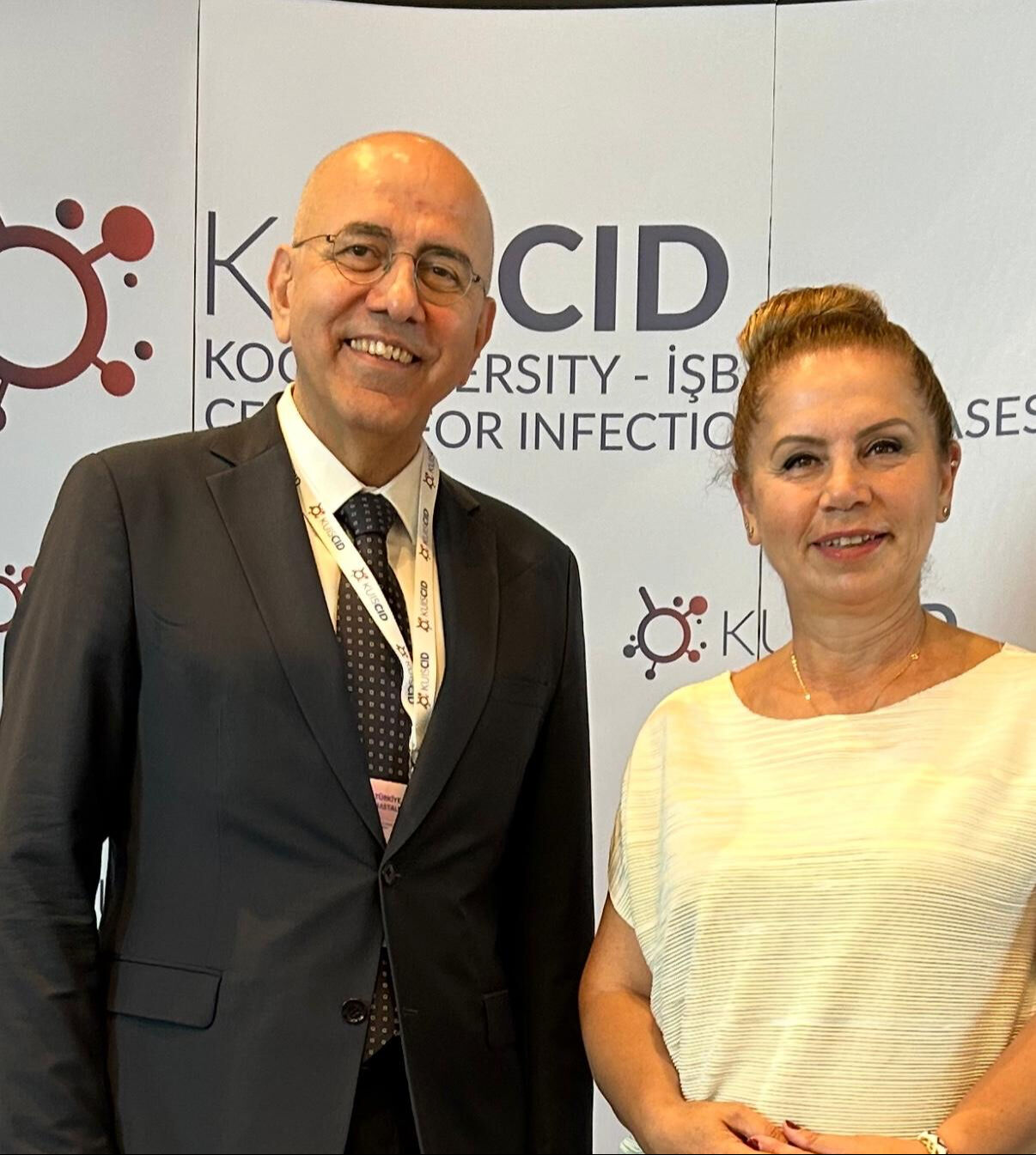 Reçetedeki üç ilaçtan biri hâlâ antibiyotik! Bilinçsiz tüketim ölümleri artırdı - 1. Resim