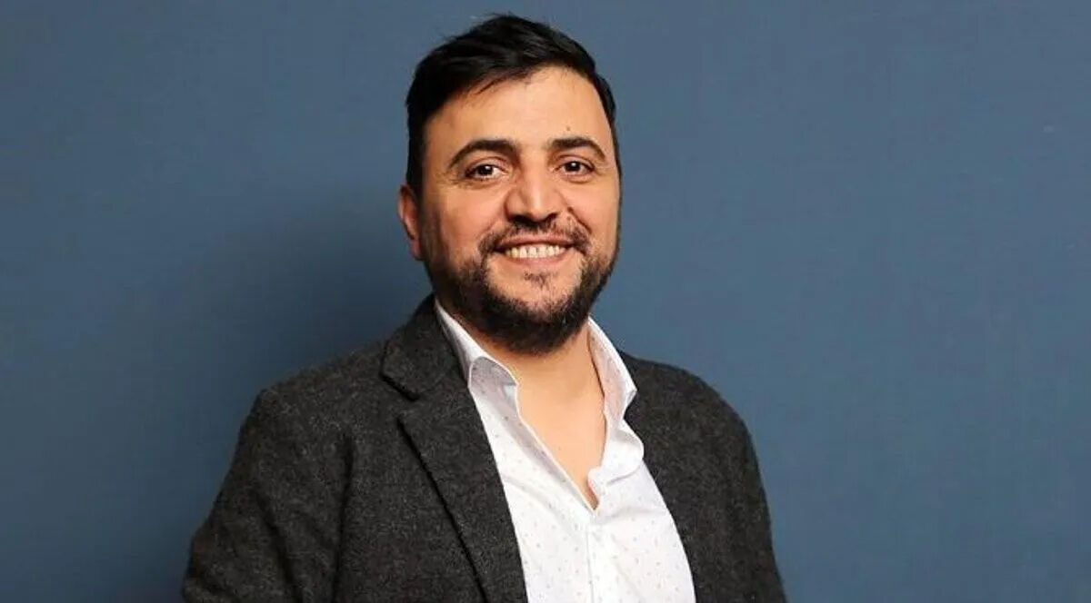 Şinasi Yurtsever neden öldü? Şinasi Yurtsever aslen nereli, kimdir, kaç yaşındaydı? Ünlü oyuncu hayatını kaybetti! - 2. Resim