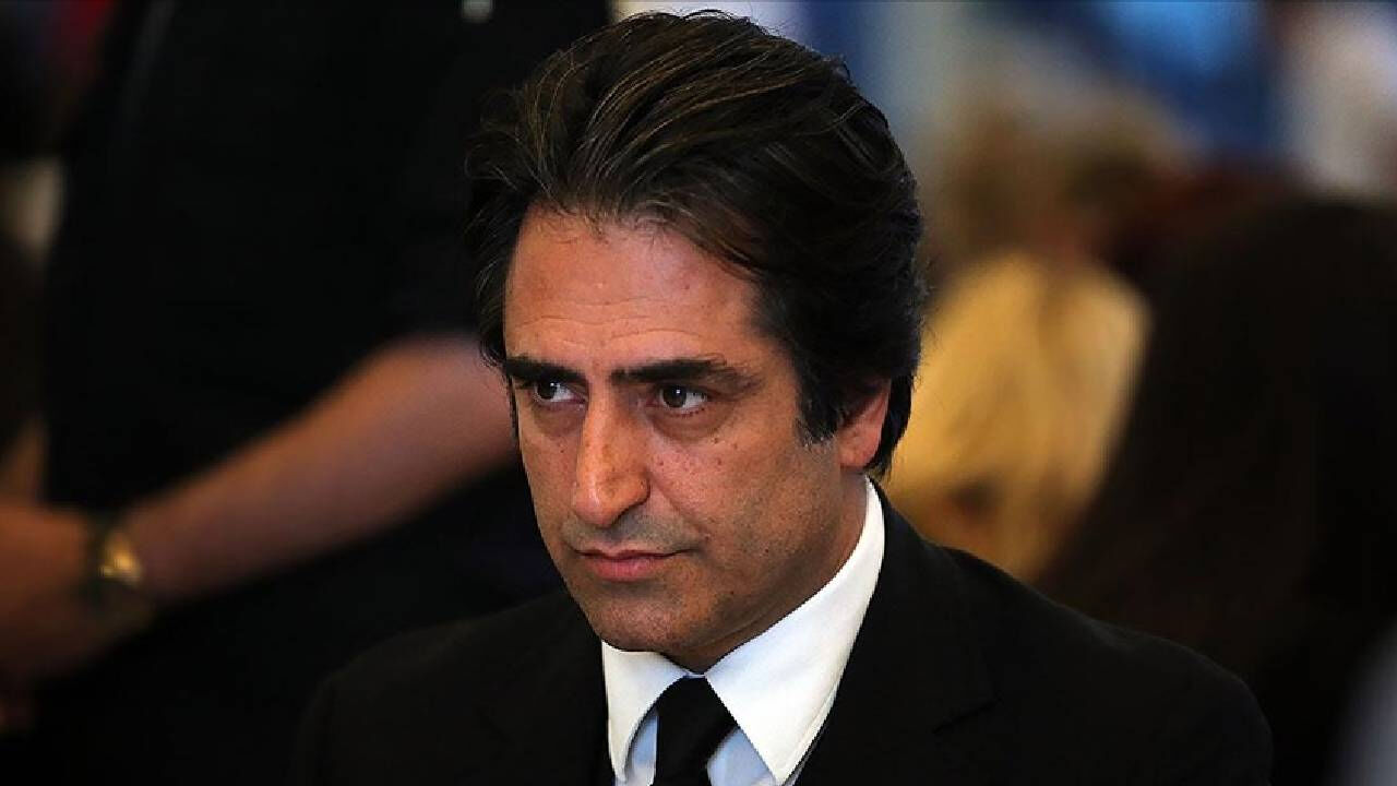 Ünlü şarkıcı Mahsun Kırmızıgül'ün acı günü! Aldığı haberle yıkıldı - 2. Resim