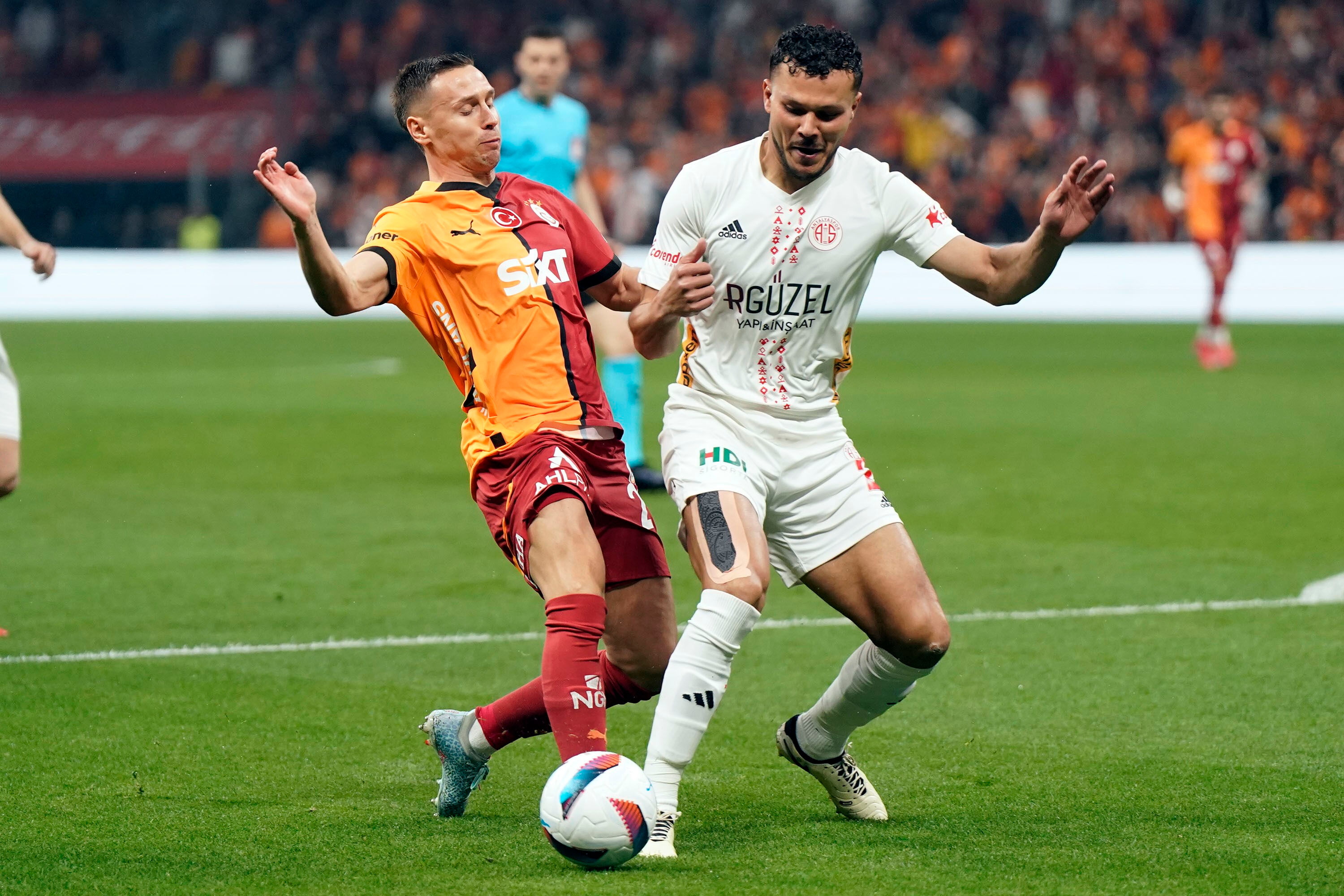 Aslan kral! Galatasaray, Victor Osimhen'le farka gitti Canlı Anlatım | Galatasaray - Onvo Antalyaspor - 1. Resim