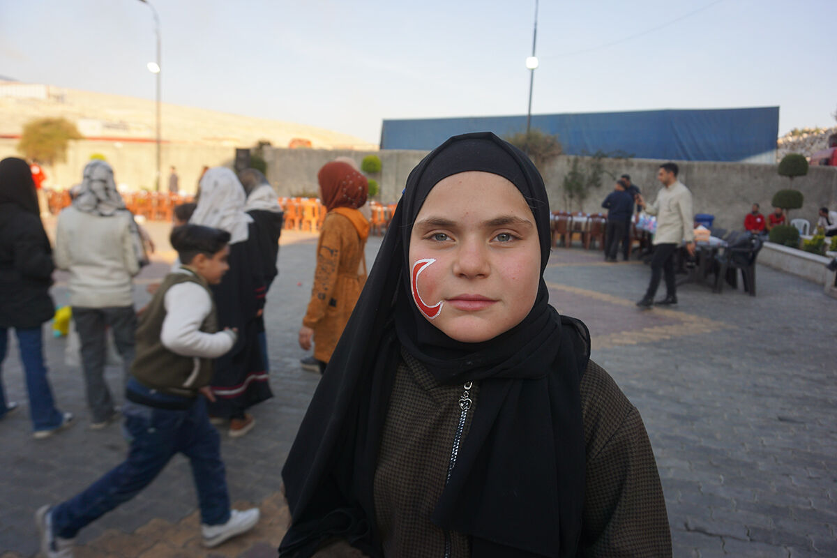 İdlib'te şölen havası! Kızılay engelli kampını ramazan sevincine boğdu İdlib'te şölen havası! Türk Kızılayı engelli kampını ramazan sevincine boğdu - 2. Resim