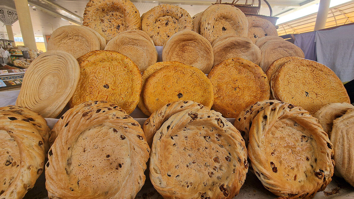 Pideye benziyor ama değil! Patır ekmeği asırlardır Özbekistan sofralarının vazgeçilmez lezzeti - 9. Resim