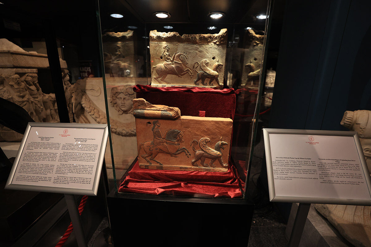 Türkiye'den kaçırıldı, Danimarka'dan çıktı! Septimius Severus’un heykel başı iade edildi Türkiye'den kaçırıldı, Danimarka'dan çıktı! Septimius Severus’un heykel başı iade edildi - 8. Resim