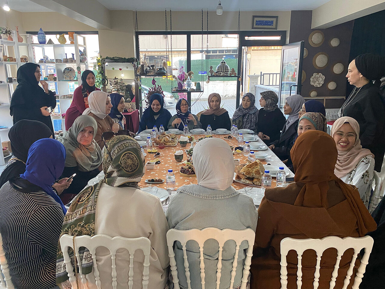 1200 öğrenci küsleri barıştırıp camileri temizliyor! İyilik Kılavuzu Hareketi ramazanda iyiliğin peşinde koşuyor 1200 öğrenci küsleri barıştırıp, camileri temizliyor! İyilik Kılavuzu Hareketi ramazanda iyiliğin peşinden koşuyor - 2. Resim