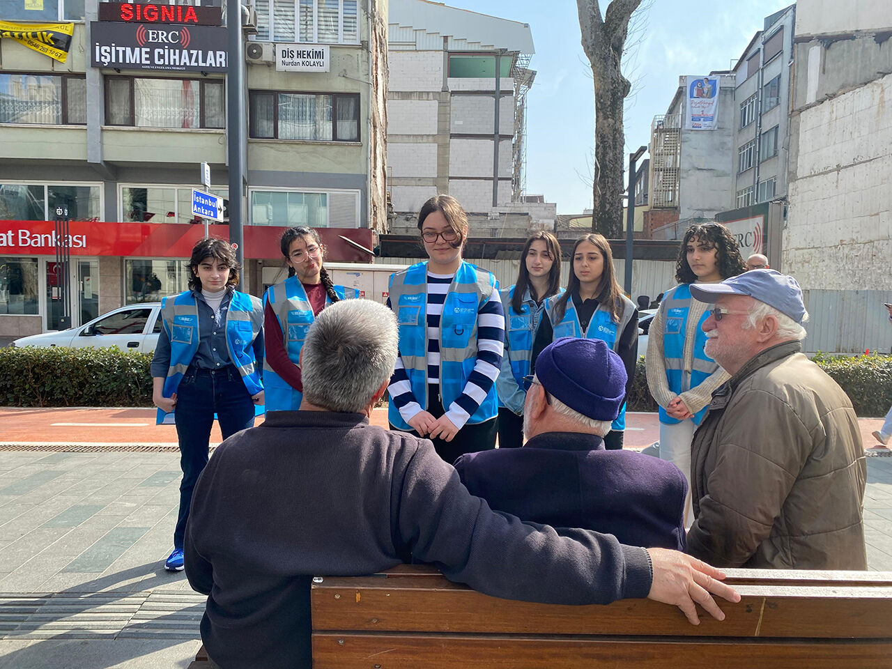 1200 öğrenci küsleri barıştırıp camileri temizliyor! İyilik Kılavuzu Hareketi ramazanda iyiliğin peşinde koşuyor 1200 öğrenci küsleri barıştırıp, camileri temizliyor! İyilik Kılavuzu Hareketi ramazanda iyiliğin peşinden koşuyor - 4. Resim